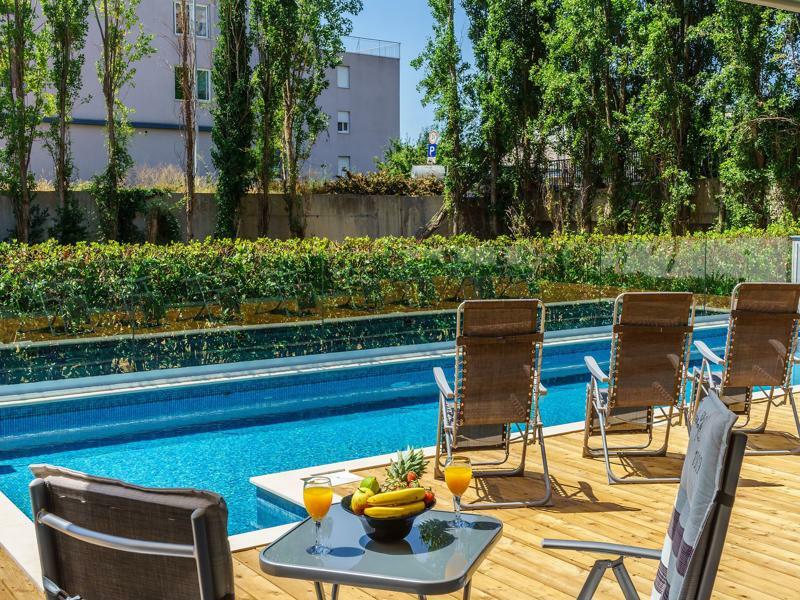 Rooms Oasis Life Split Luaran gambar