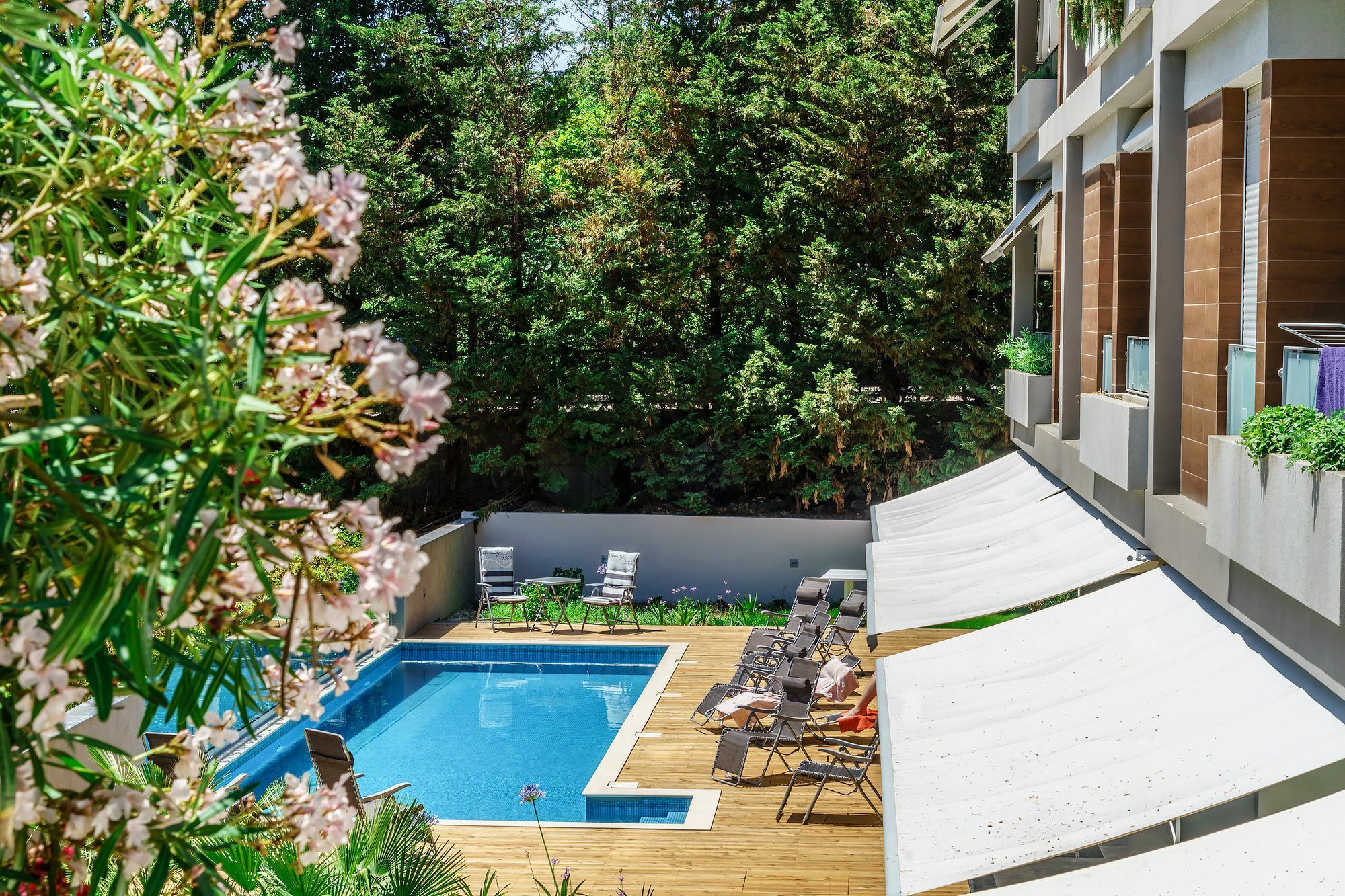 Rooms Oasis Life Split Luaran gambar